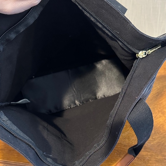 Bath and body works black and gold tote - Picture 4 of 5